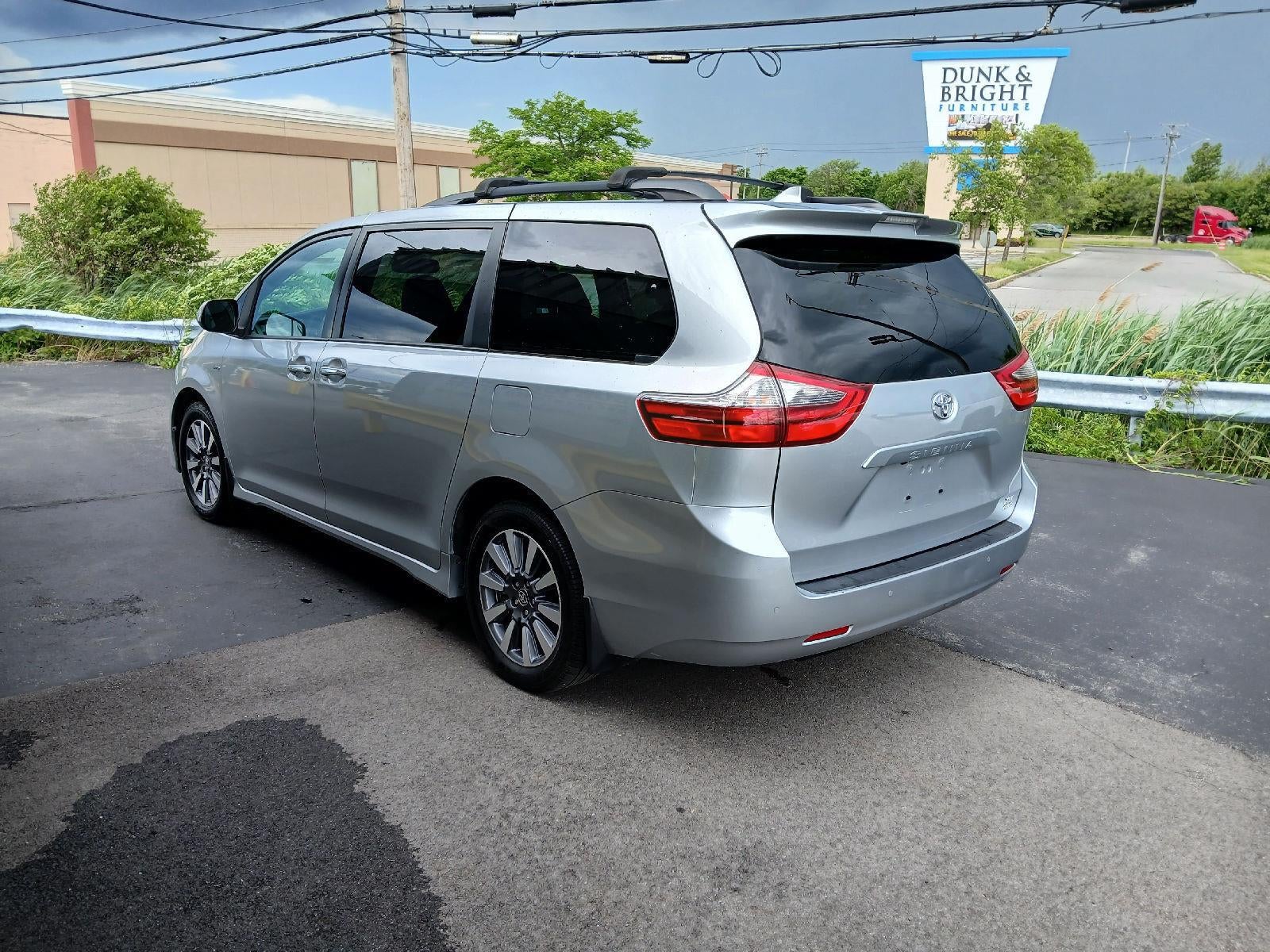 2020 Toyota Sienna XLE 7-Passenger