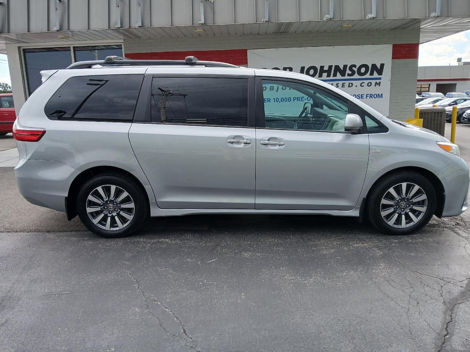 2020 Toyota Sienna XLE 7-Passenger
