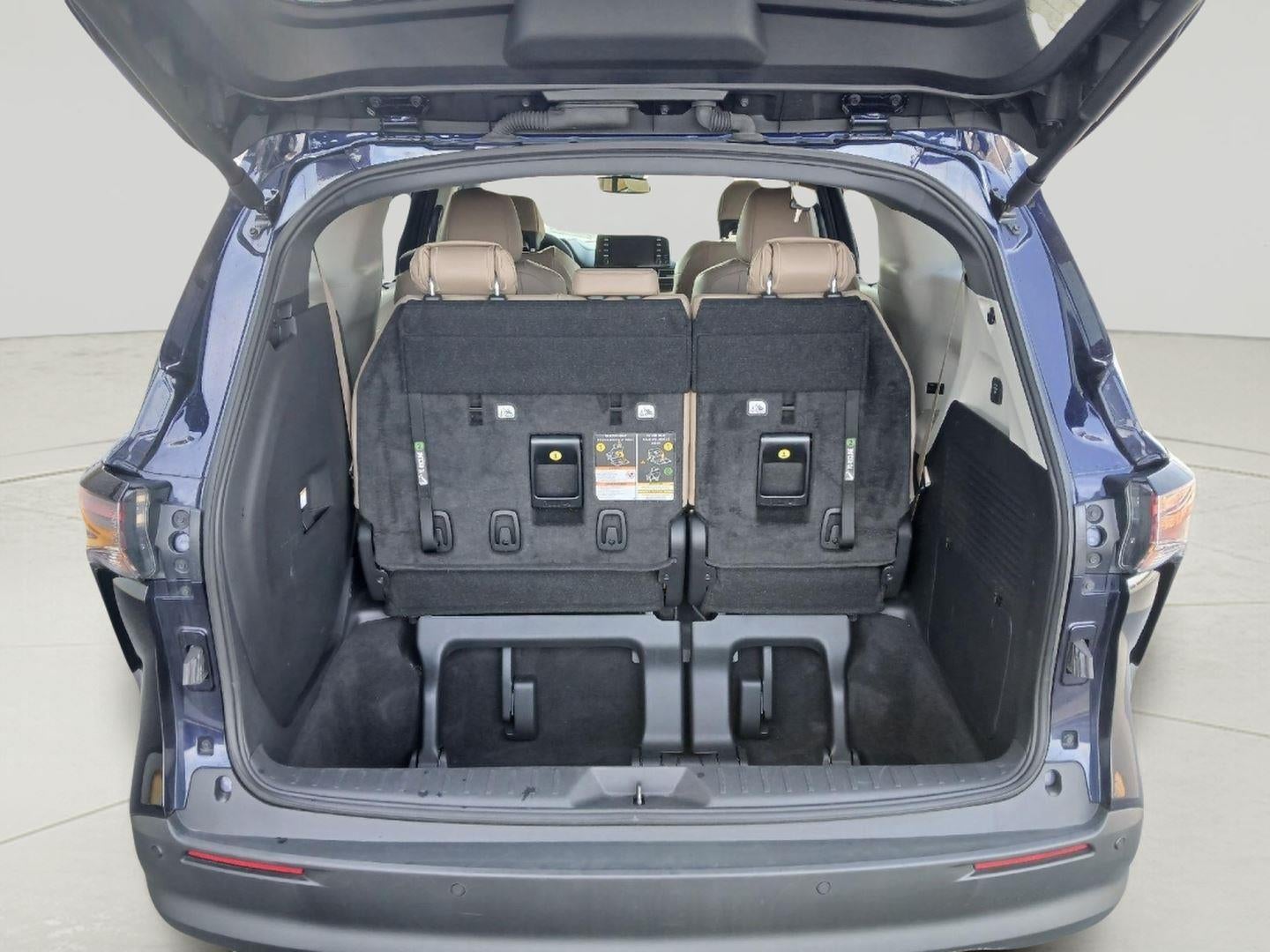 2023 Toyota Sienna XLE 7-Passenger