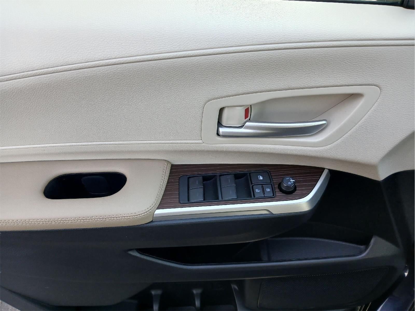 2023 Toyota Sienna XLE 7-Passenger