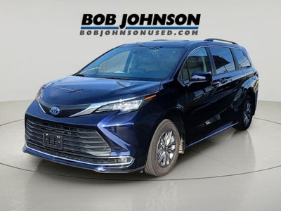 2023 Toyota Sienna XLE 7-Passenger
