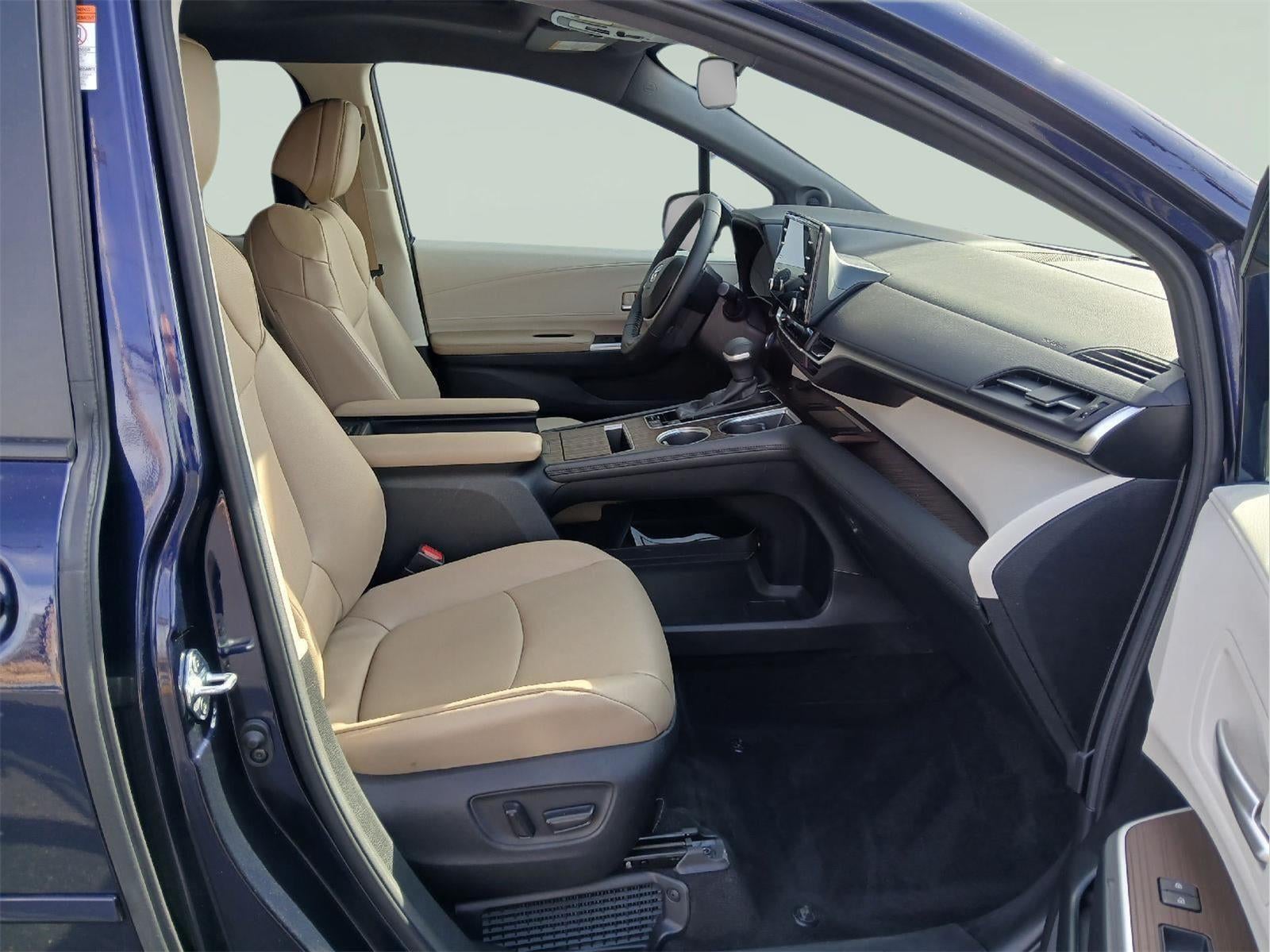 2023 Toyota Sienna XLE 7-Passenger