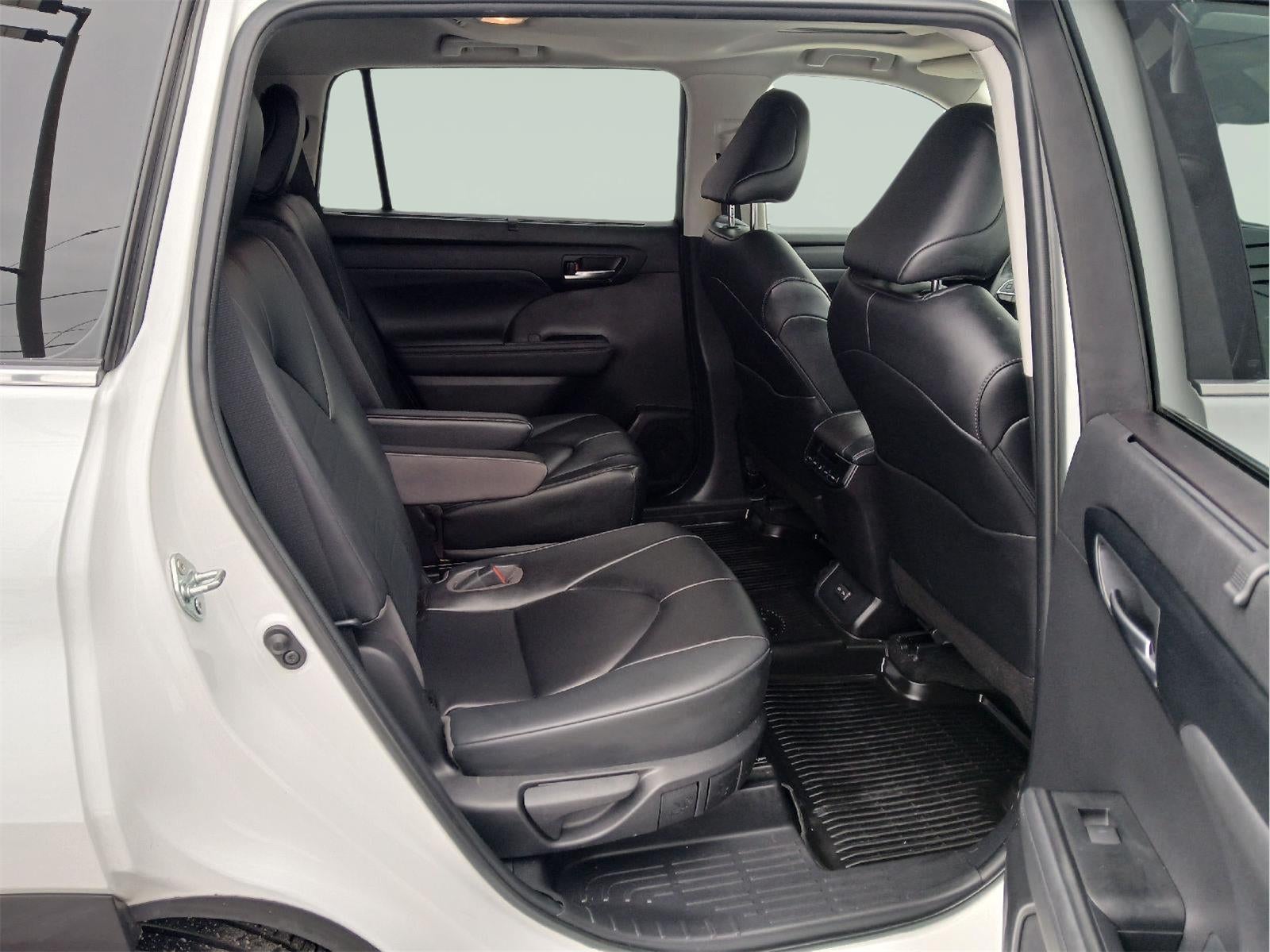 2023 Toyota HIGHLANDER XLE AWD