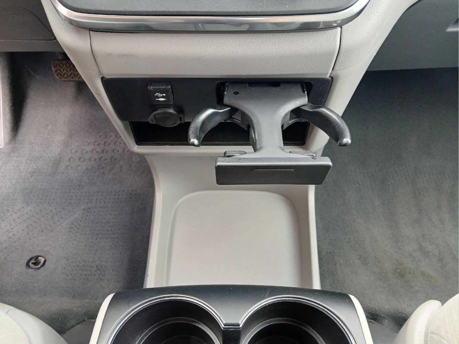 2019 Toyota Sienna LE 8-Passenger