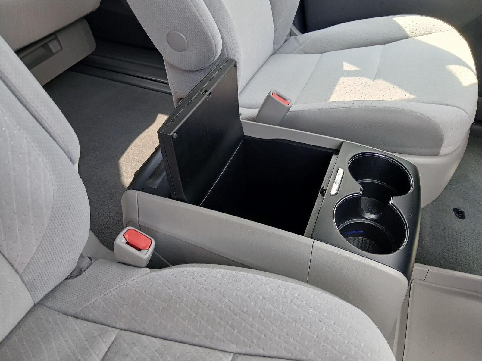 2020 Toyota Sienna LE 8-Passenger