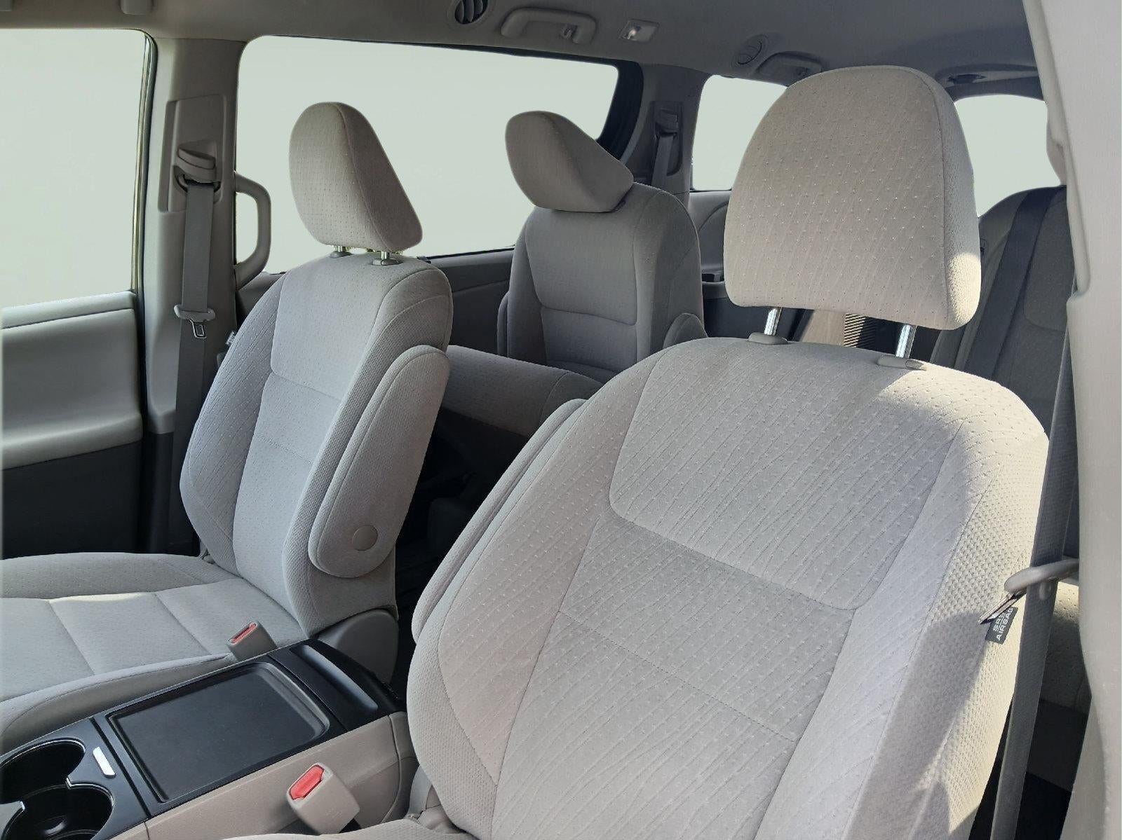 2020 Toyota Sienna LE 8-Passenger