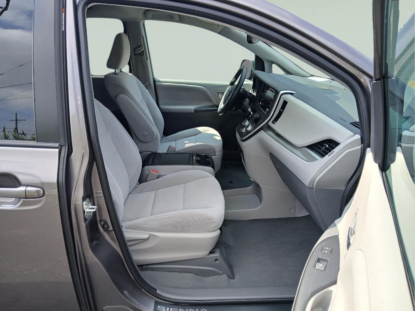 2020 Toyota Sienna LE 8-Passenger