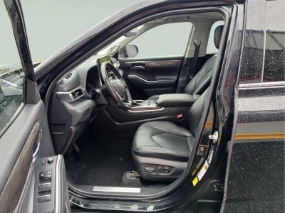 2023 Toyota Highlander Hybrid Limited