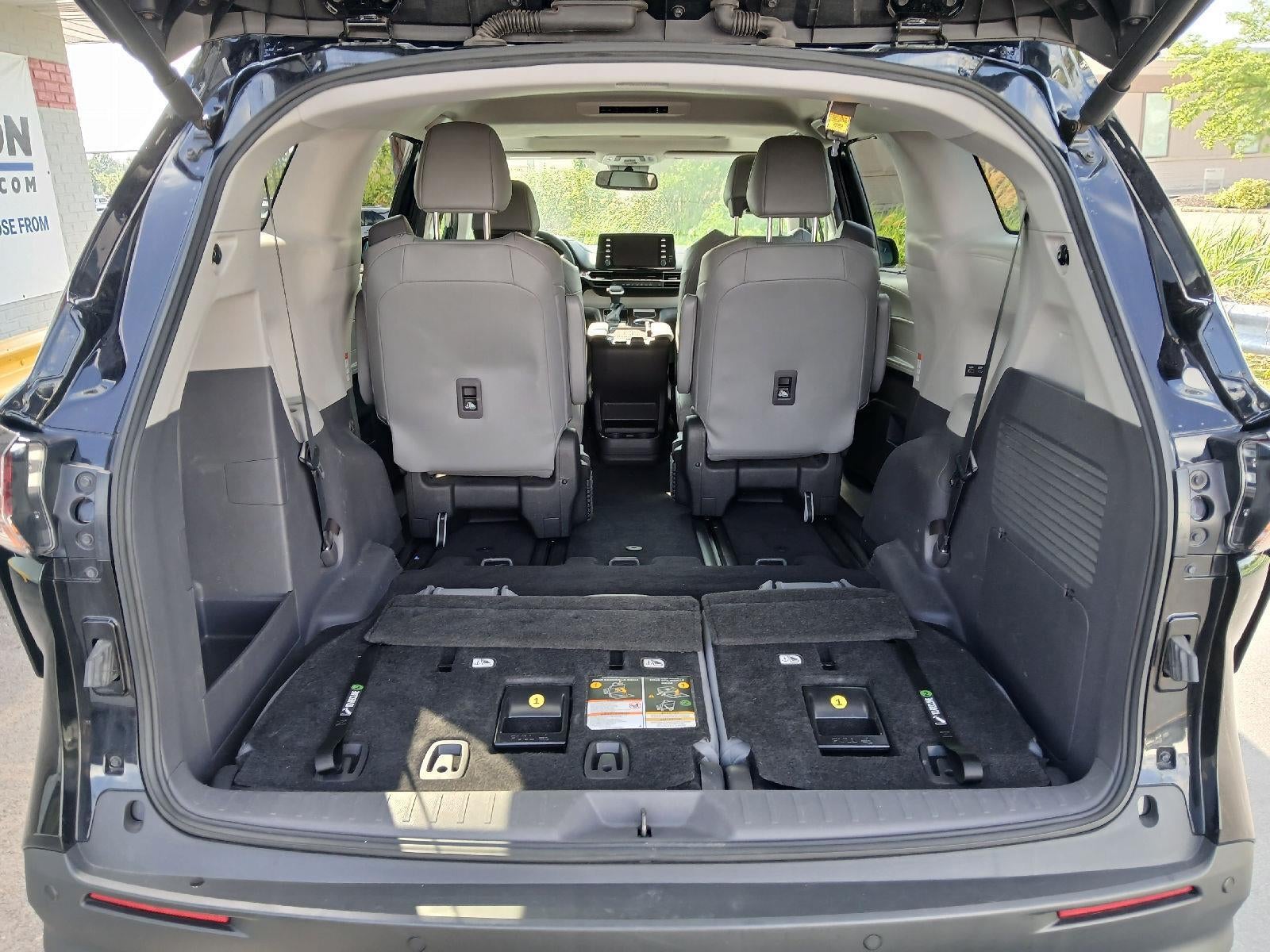 2022 Toyota Sienna XLE 7-Passenger