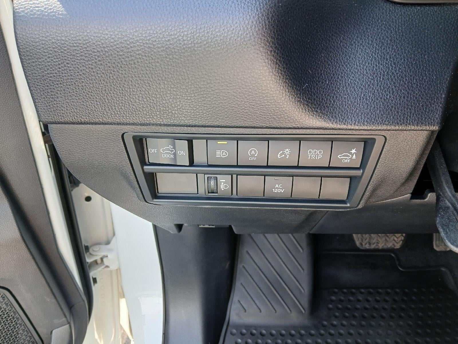 2022 Toyota TUNDRA 4X4 SR5