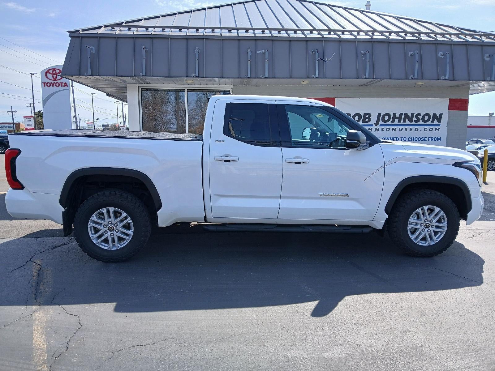 2022 Toyota TUNDRA 4X4 SR5