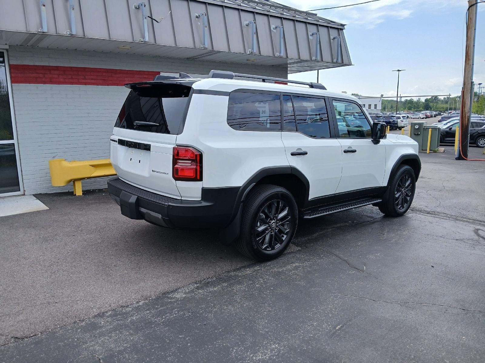 2026 Toyota Land Cruiser Base