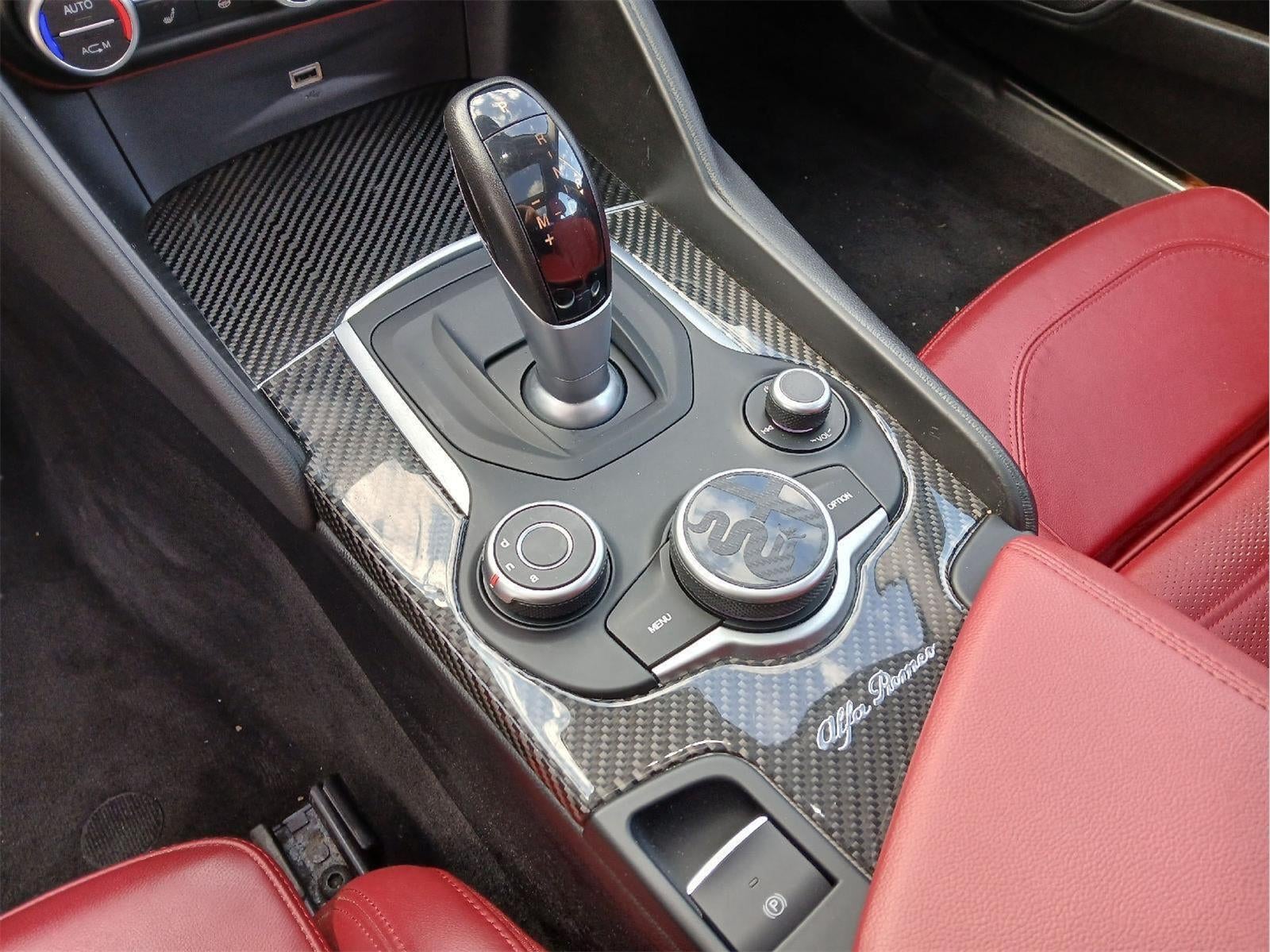 2018 Alfa Romeo Giulia (952) SEDAN