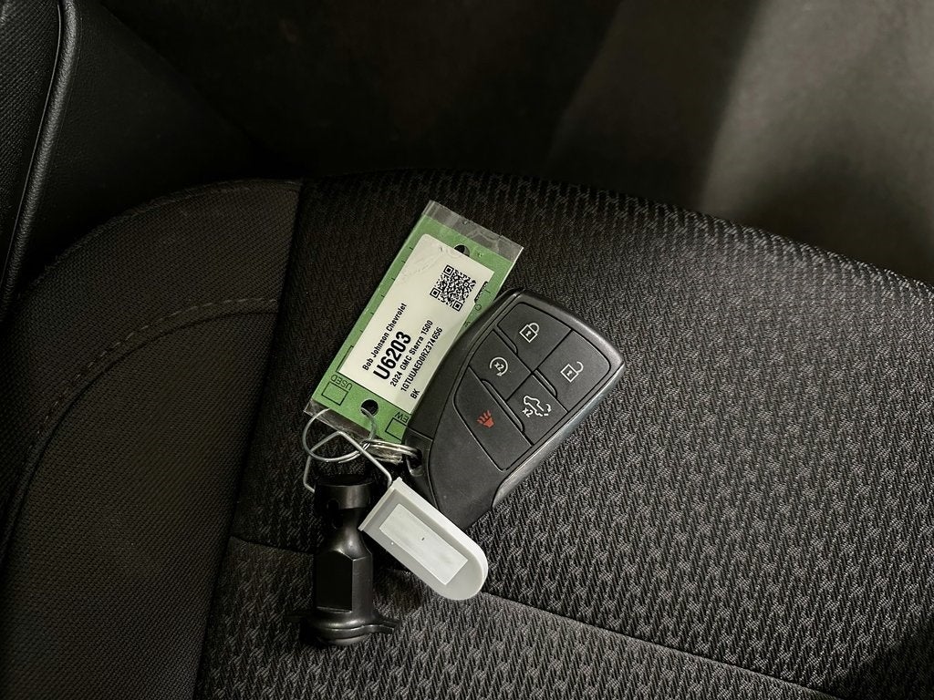 2024 GMC Sierra 1500 Pro V8 CarBravo Certified