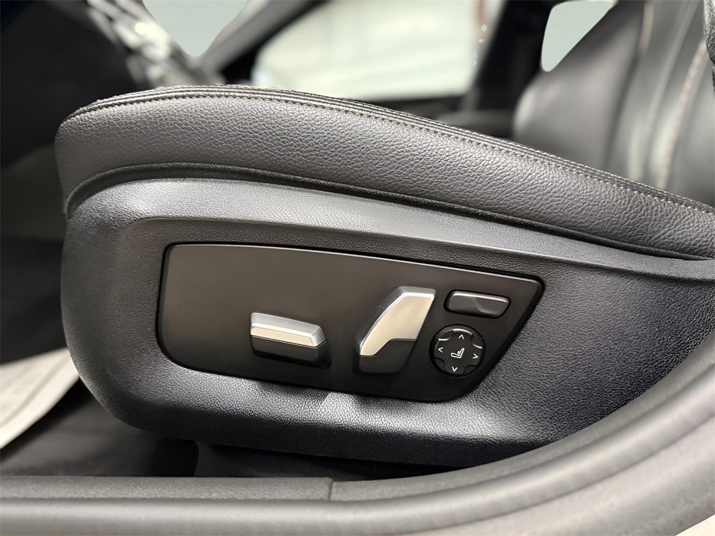 2019 BMW 5 Series 530i xDrive CarBravo