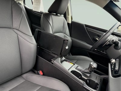 2024 Lexus ES 300h 