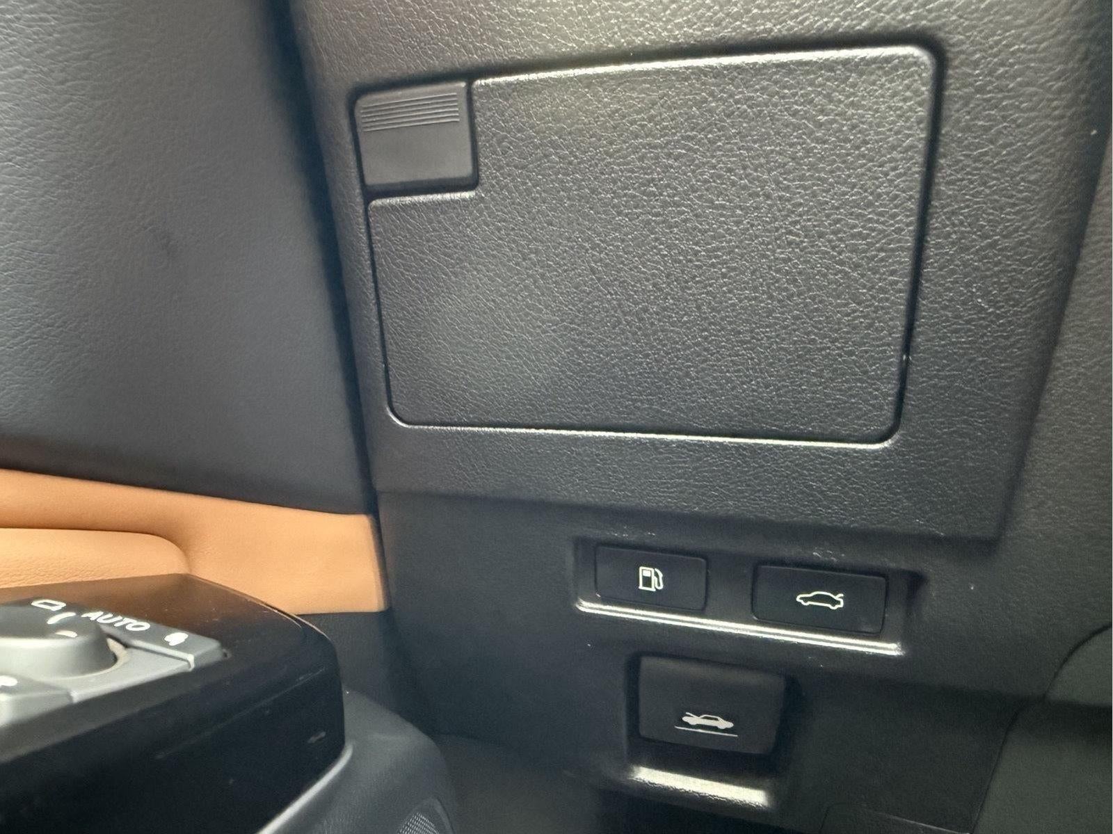 2024 Lexus ES 300h 