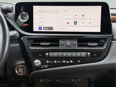 2024 Lexus ES 300h 