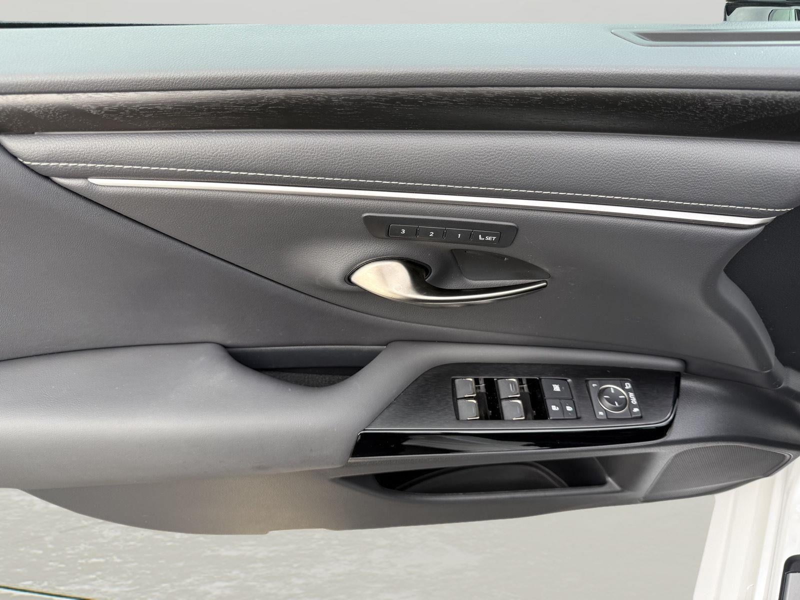 2024 Lexus ES 350 