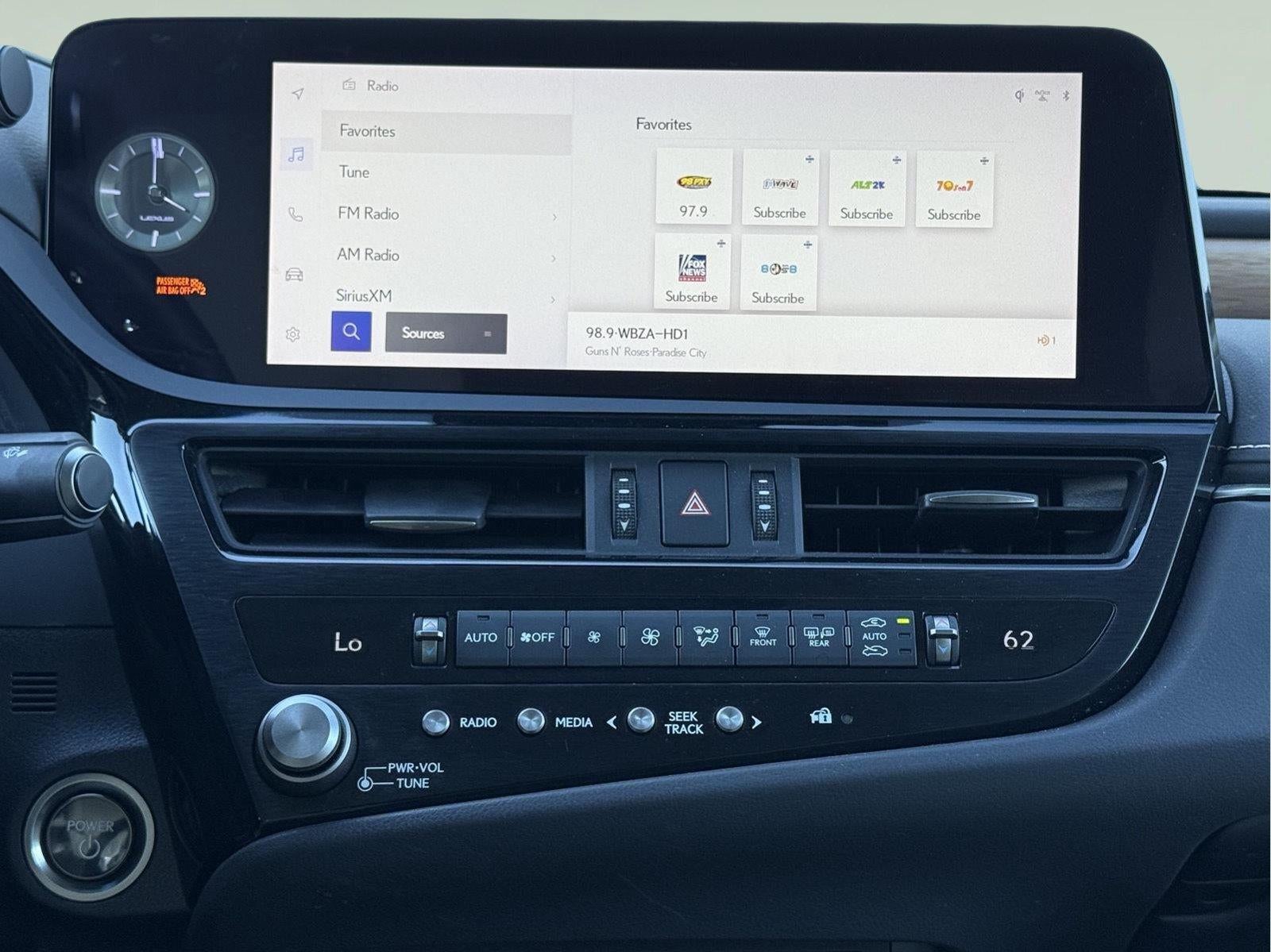 2023 Lexus ES 300h ULTRA LUXURY