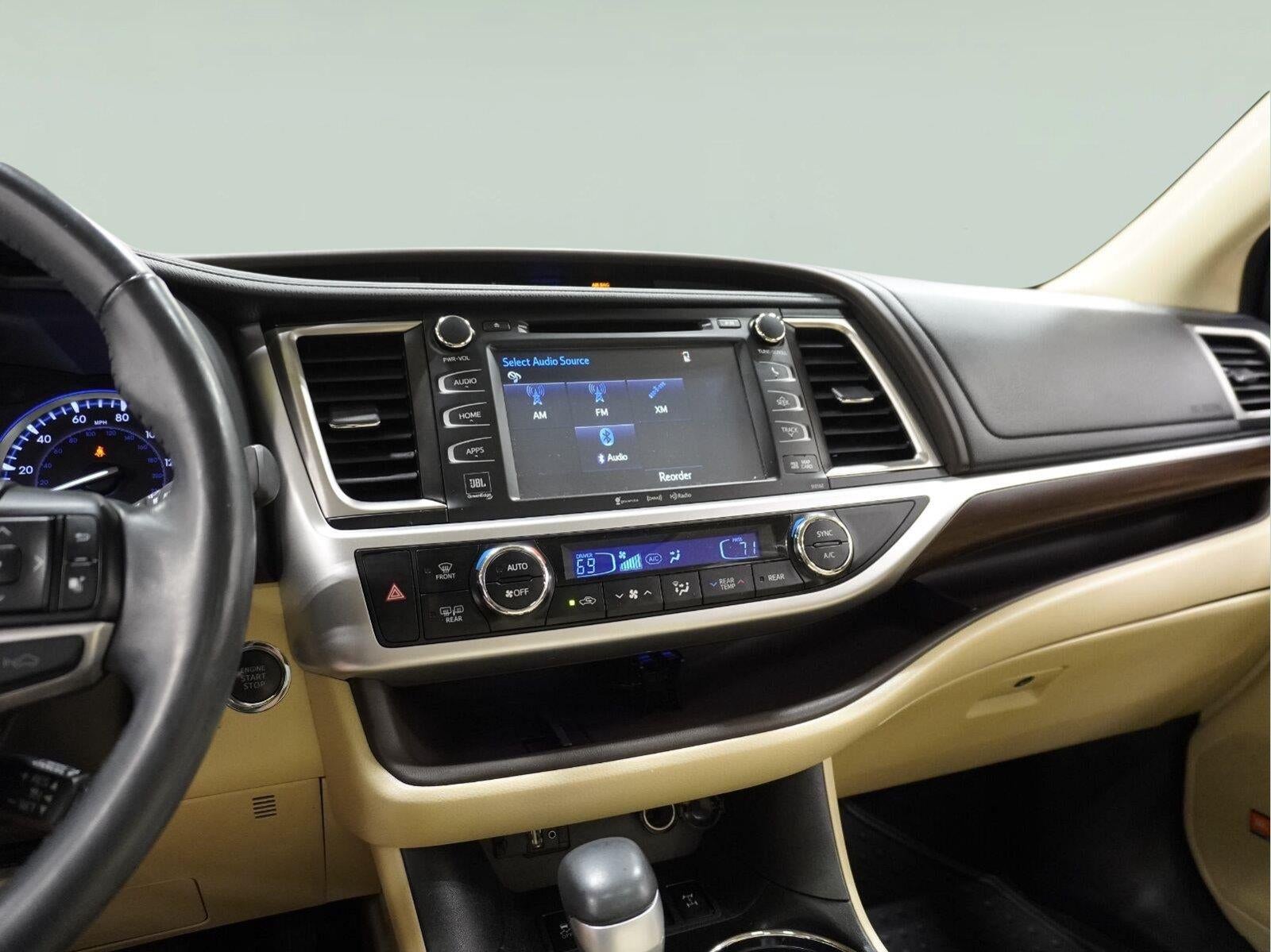 2016 Toyota Highlander Limited Platinum