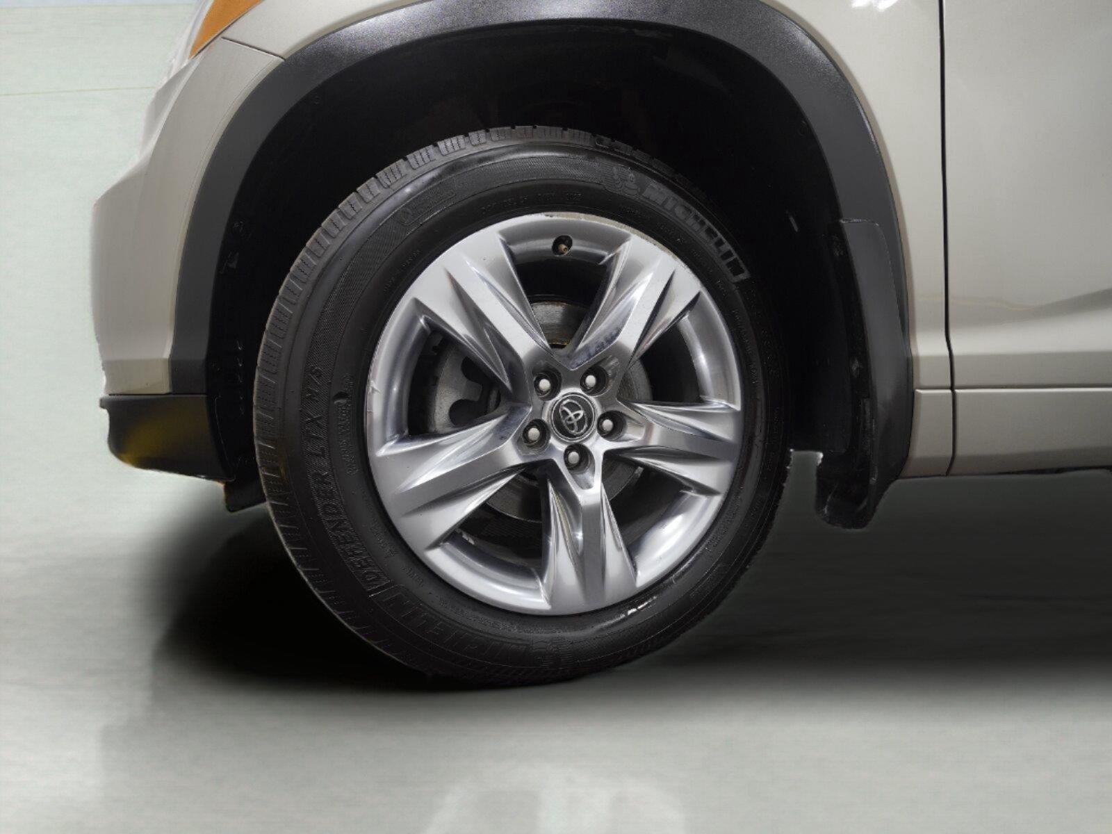 2016 Toyota Highlander Limited Platinum