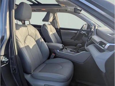 2023 Toyota Highlander Platinum