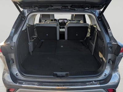 2023 Toyota Highlander Platinum