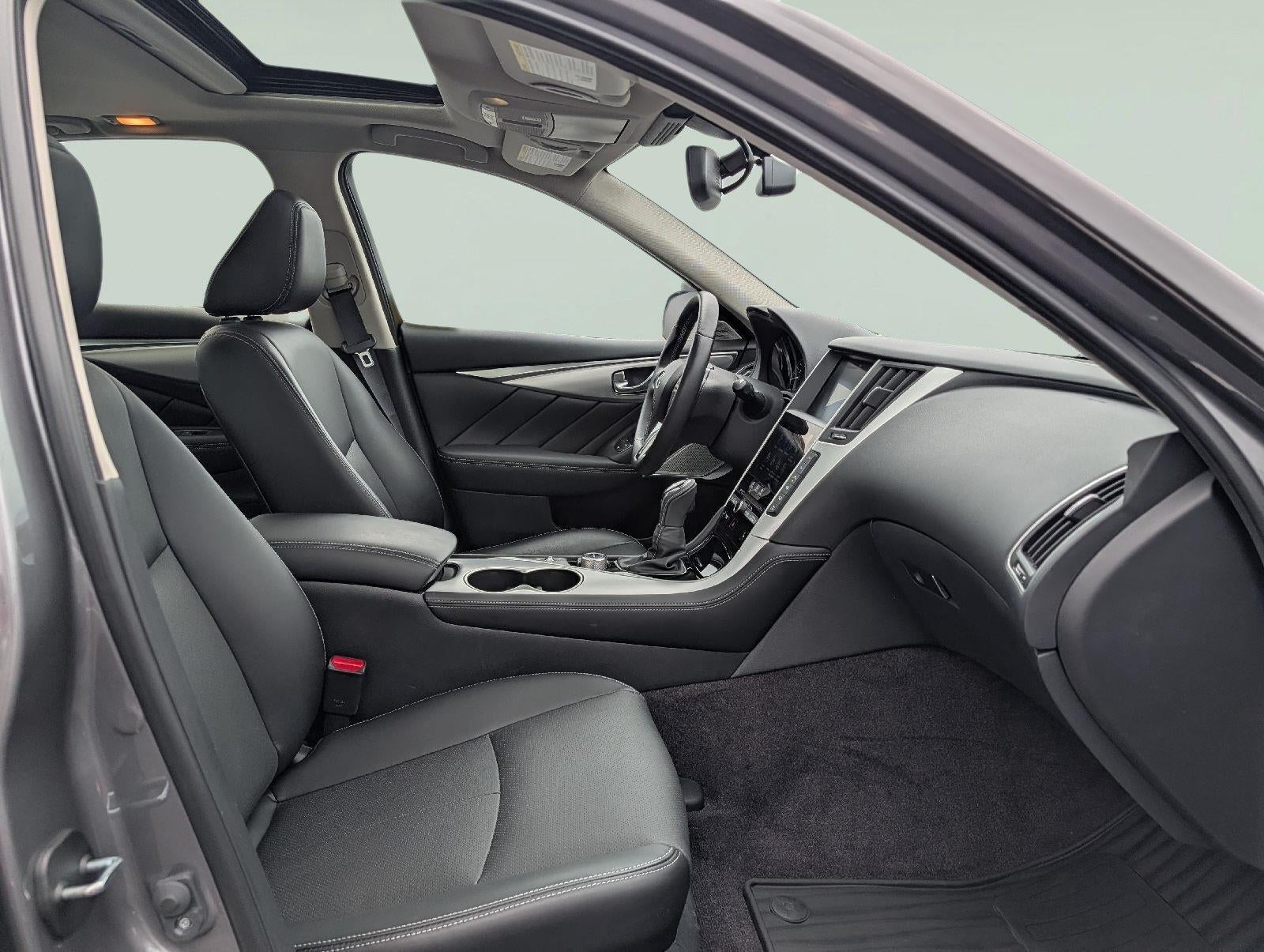 2023 INFINITI Q50 LUXE