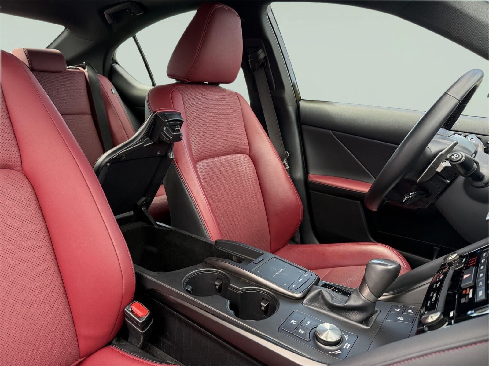 2022 Lexus IS 300 