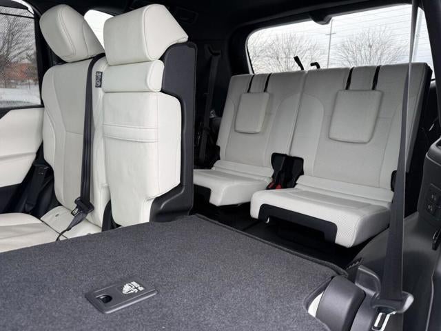 2025 Lexus LX 600 LUXURY