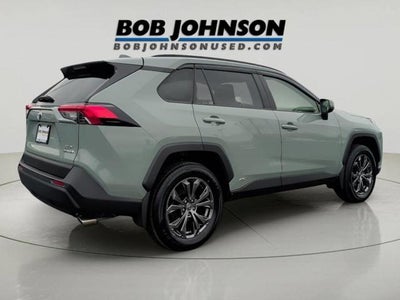 2022 Toyota RAV4 Hybrid XLE Premium