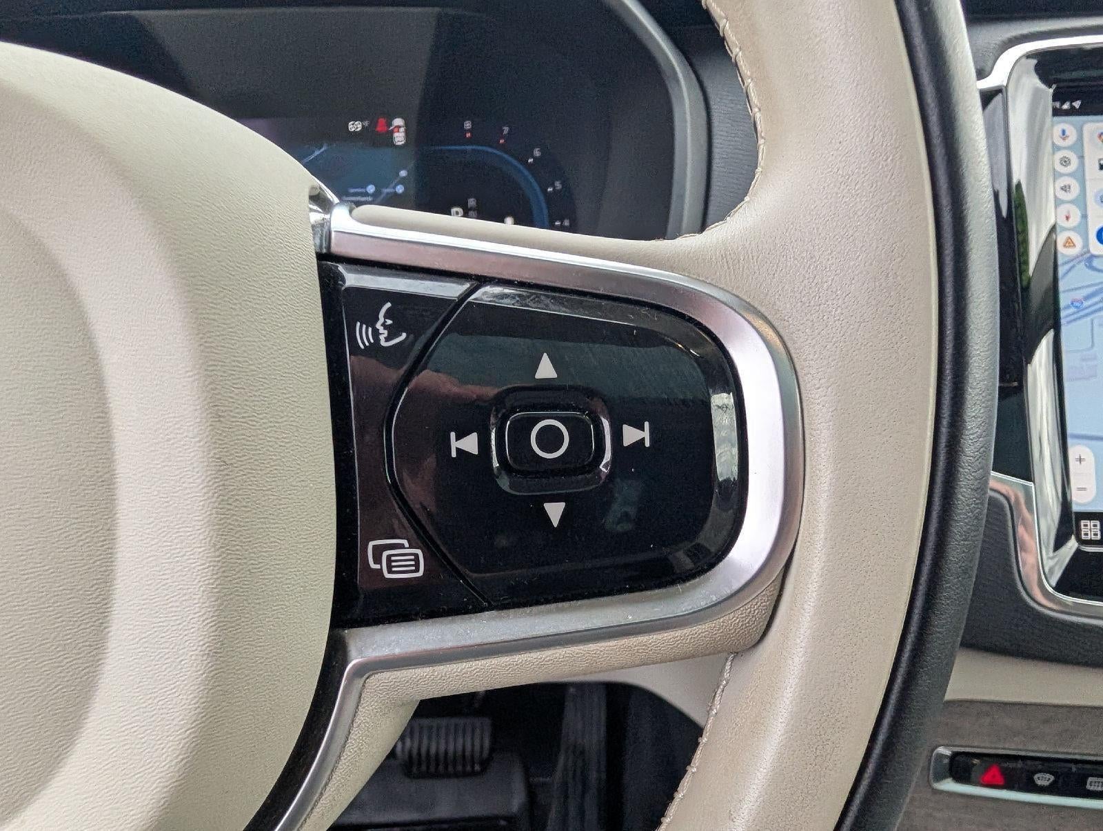 2023 Volvo XC90 Plus