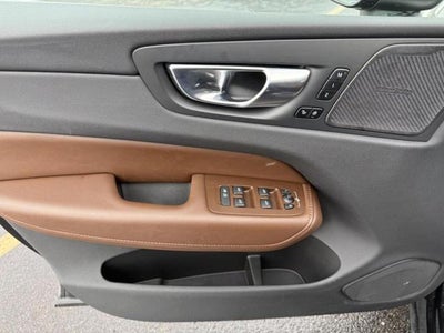 2022 Volvo XC60 Inscription