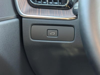 2023 Volvo Xc60 Plus Bright Theme