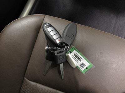 2023 Nissan TITAN Crew Cab Platinum Reserve 4x4