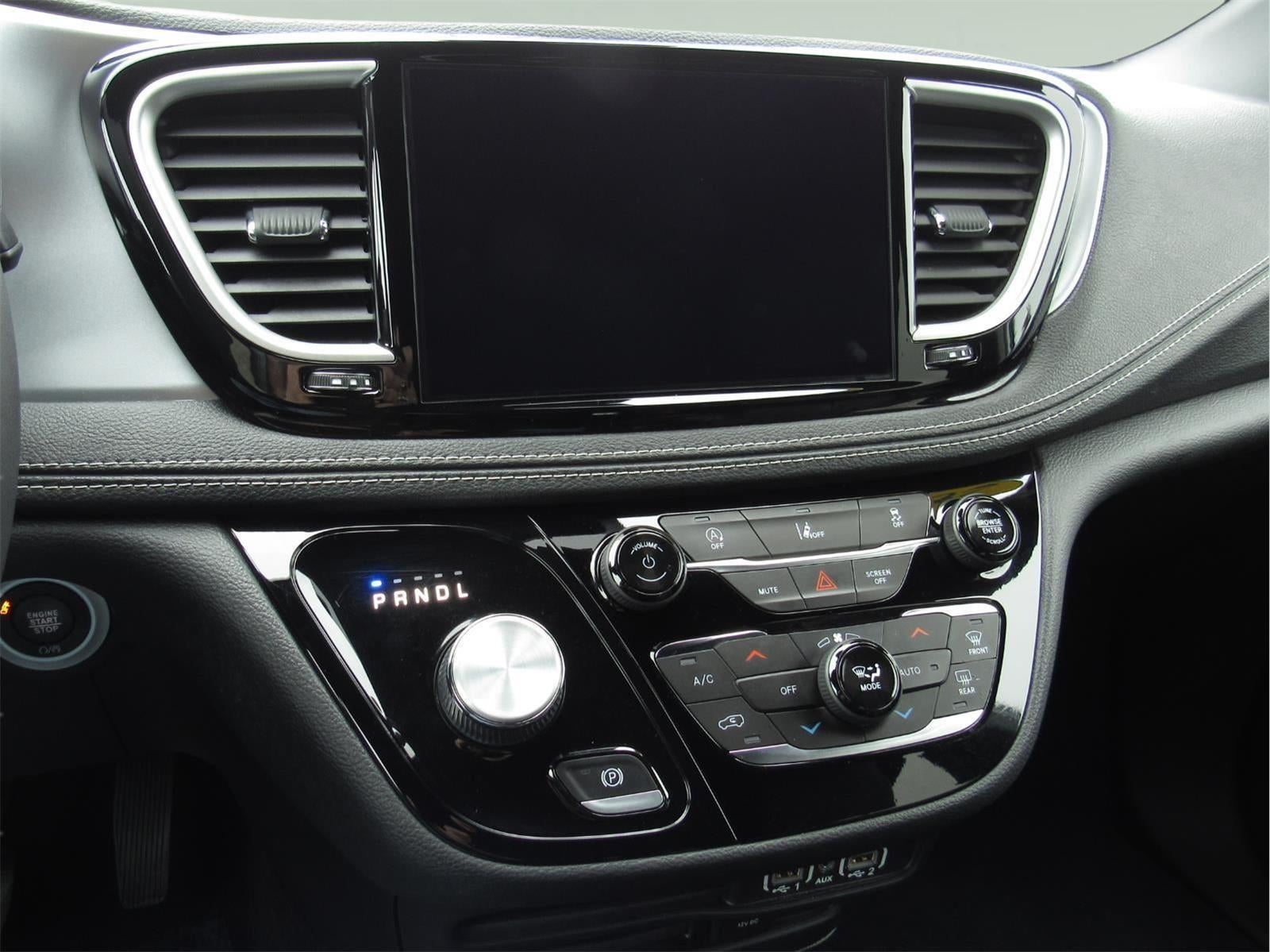 2022 Chrysler Pacifica Touring L AWD