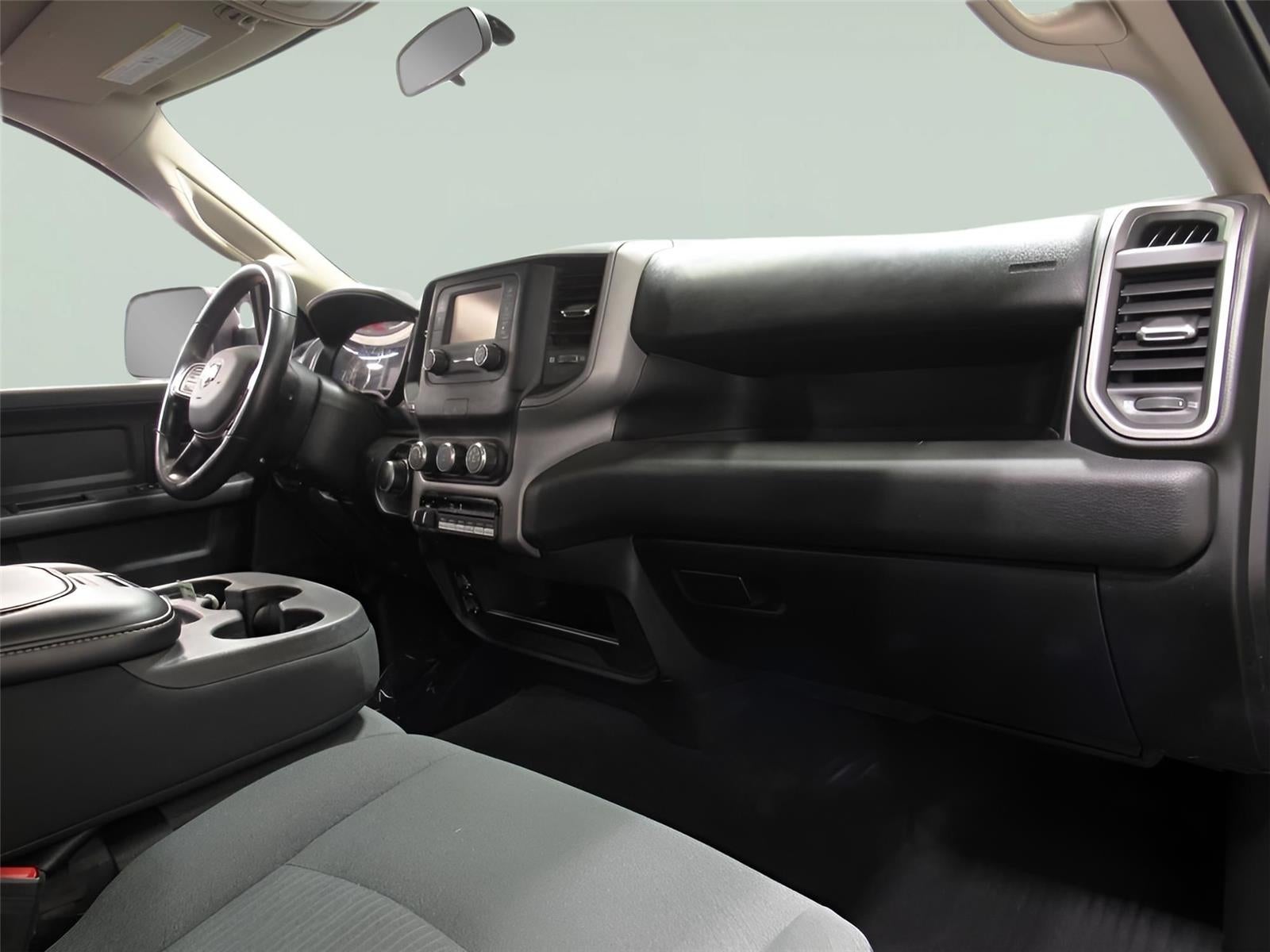 2020 RAM 2500 Tradesman Crew Cab 4X4 6'4" Box