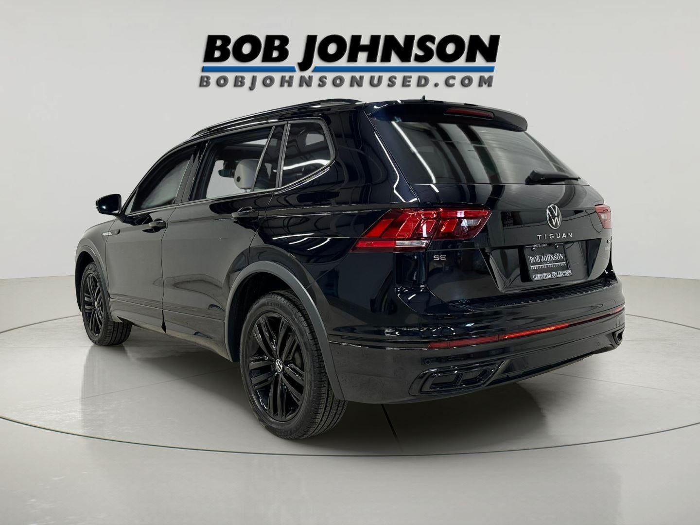 2022 Volkswagen Tiguan SE R-Line Black