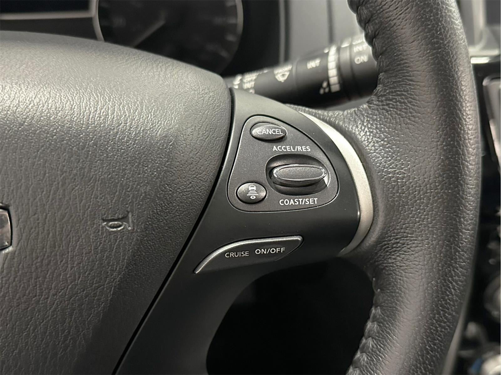 2020 Nissan Pathfinder SV 4WD