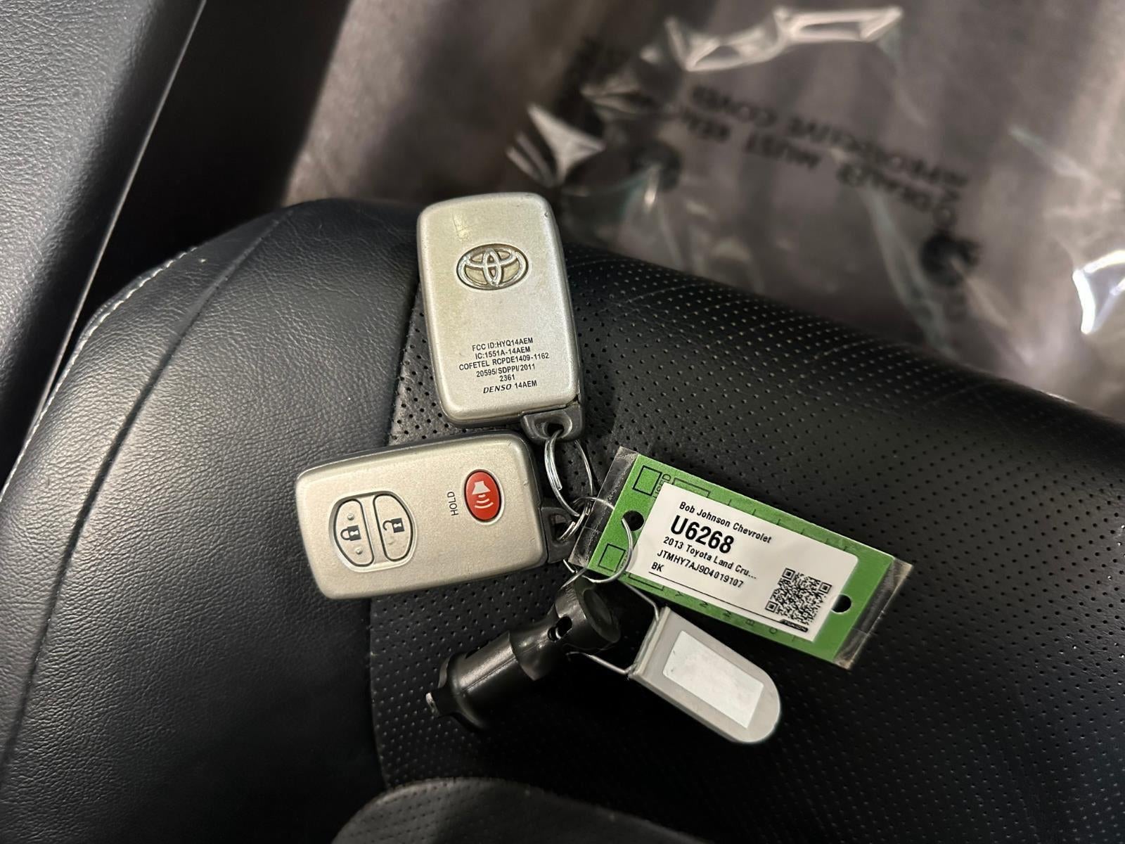 2013 Toyota Land Cruiser V8