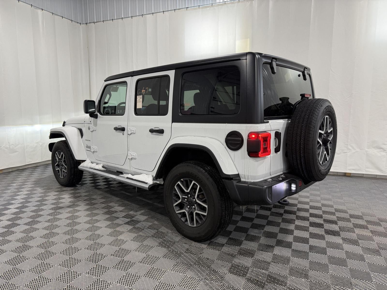 2024 Jeep Wrangler 4-Door Sahara
