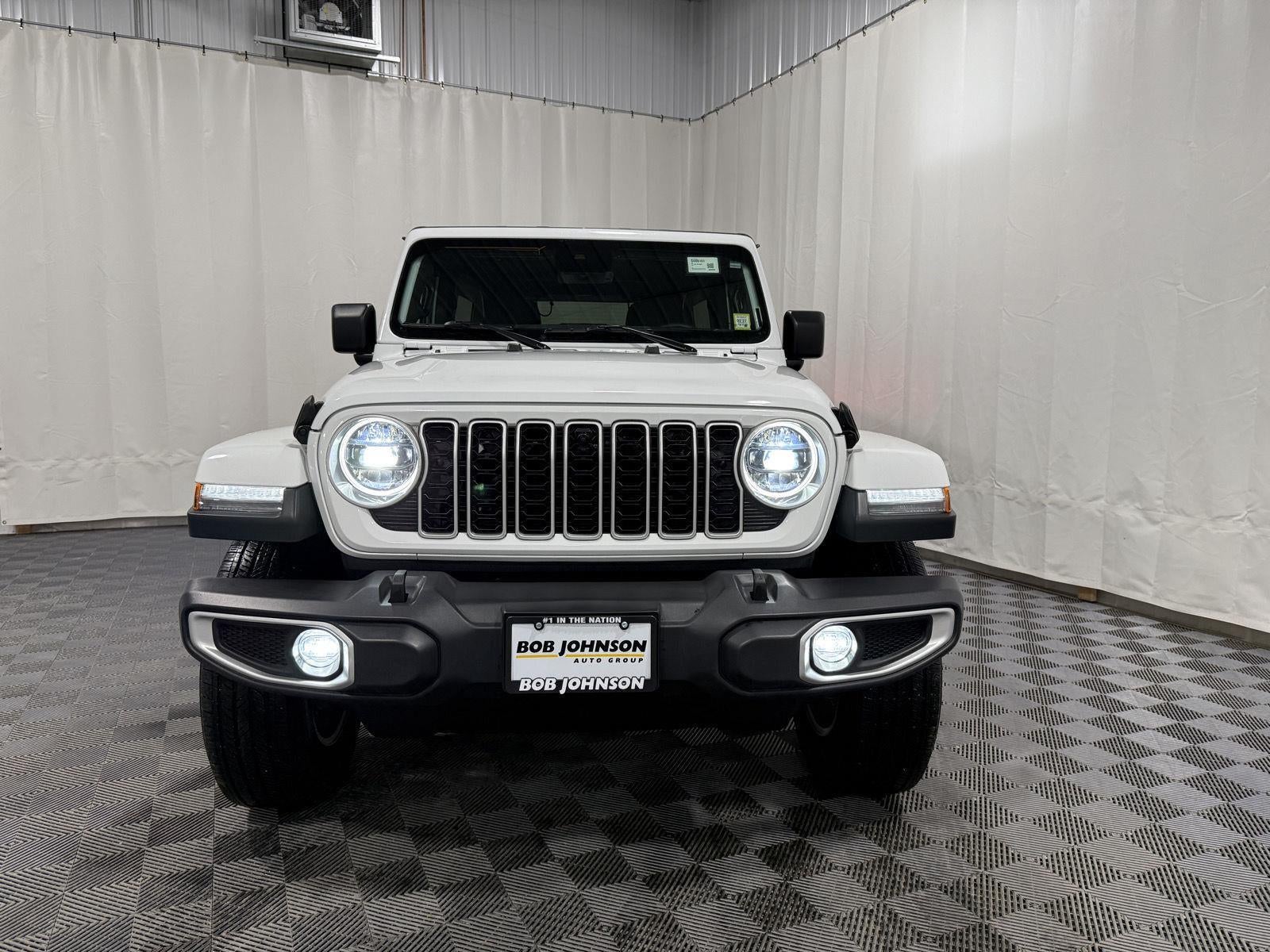 2024 Jeep Wrangler 4-Door Sahara