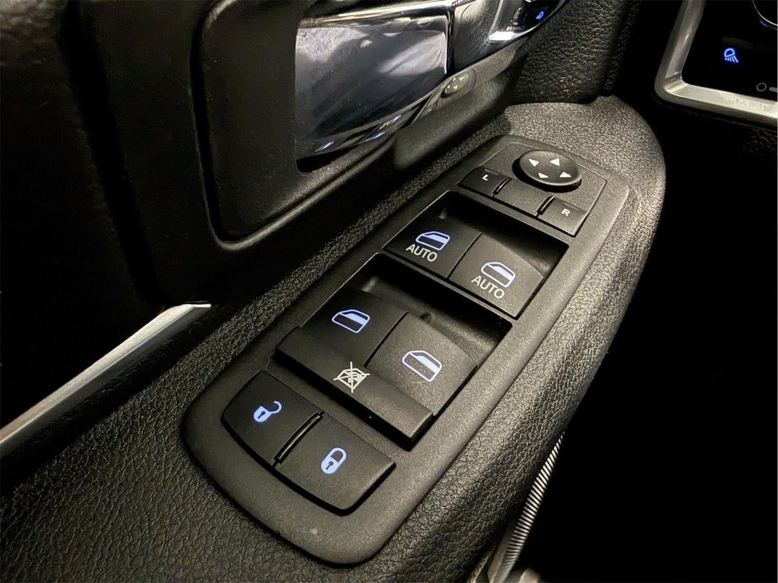 2022 RAM 1500 Classic Warlock Quad Cab 4x4 6'4' Box