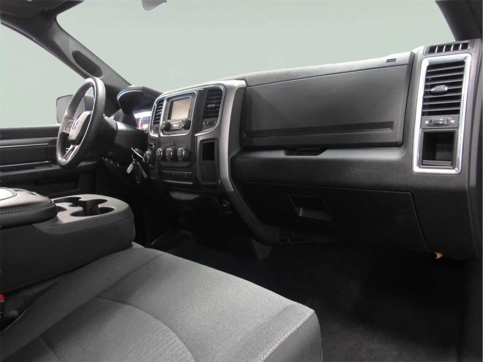 2022 RAM 1500 Classic Warlock Quad Cab 4x4 6'4' Box