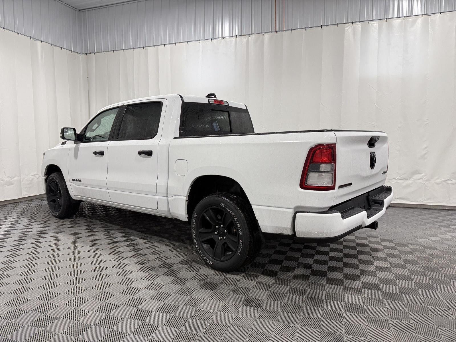 2023 RAM 1500 Big Horn Crew Cab 4x4 5'7' Box
