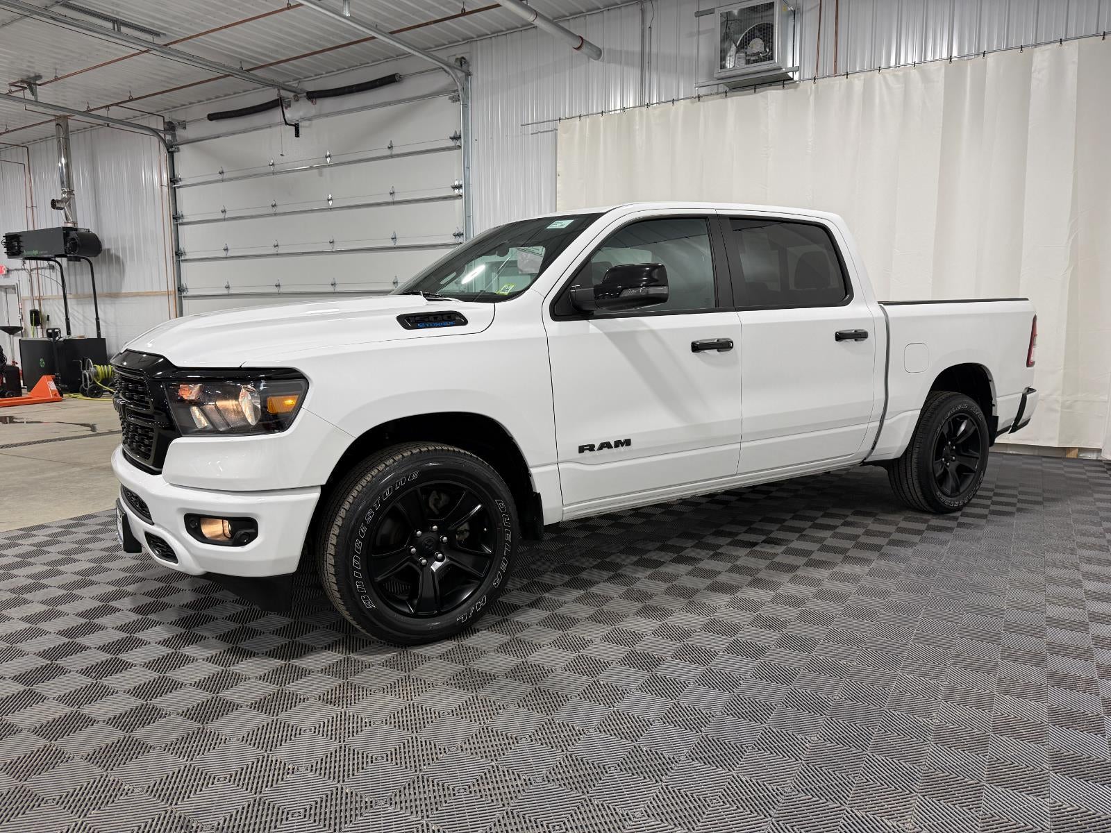 2023 RAM 1500 Big Horn Crew Cab 4x4 5'7' Box