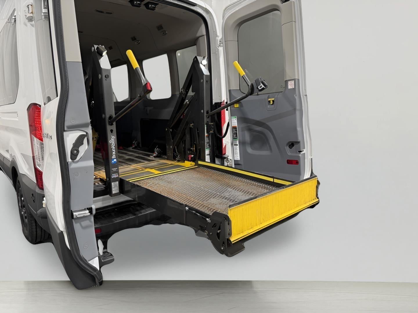 2017 Ford Transit-350 XL