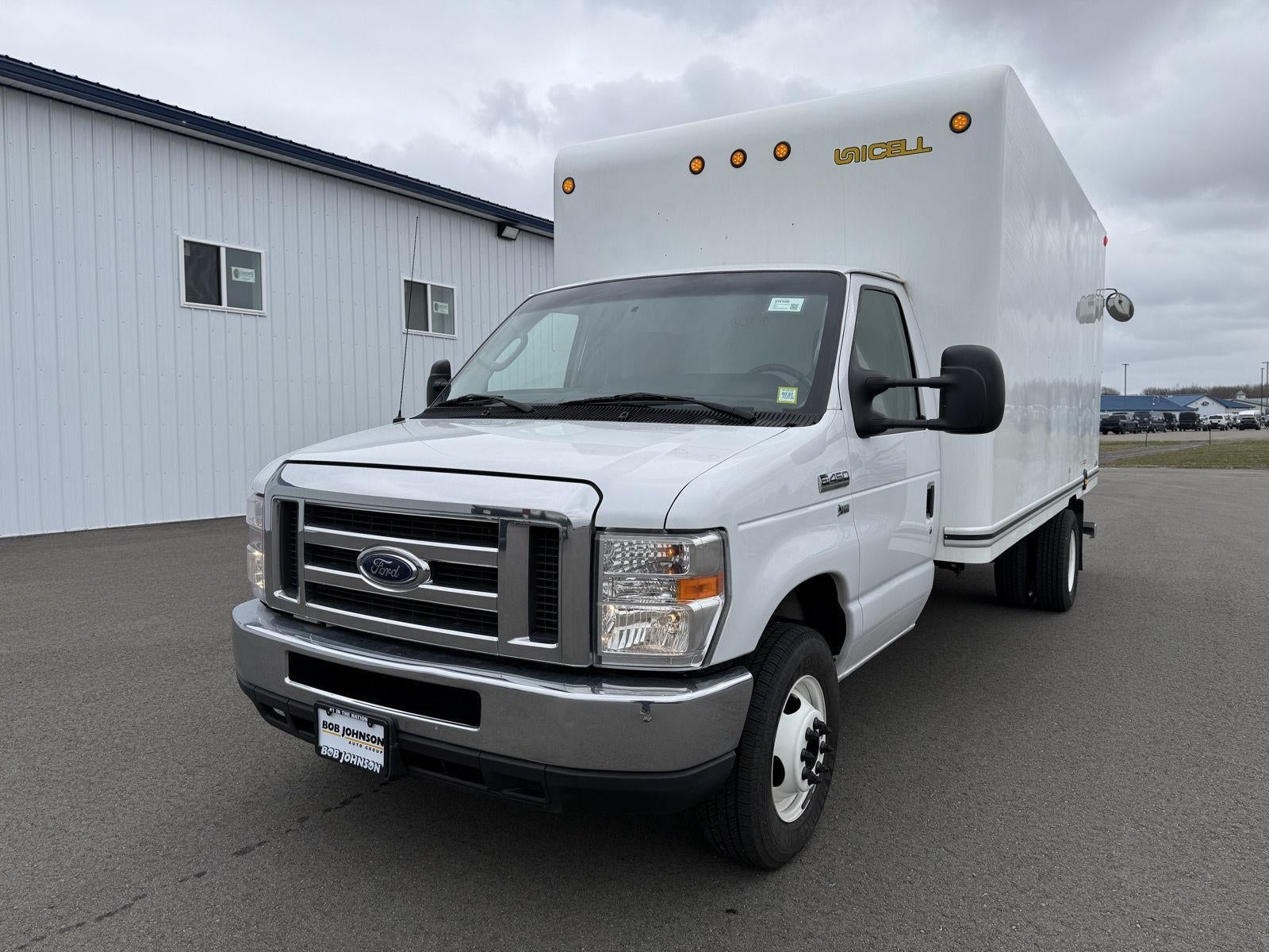 2019 Ford E-450 Cutaway E-450 DRW 158 WB