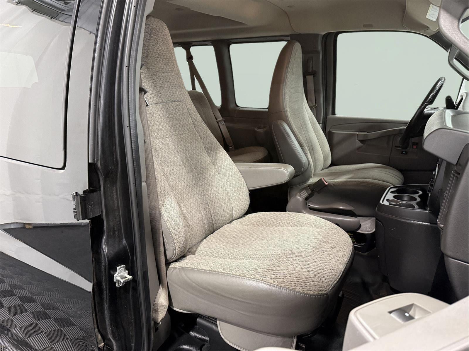 2019 Chevrolet Express 2500 LS